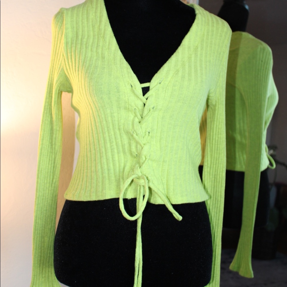 Forever 21 long sleeve top. Size M